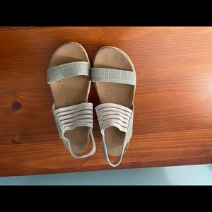 Skechers women’s sandals, size 7